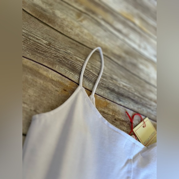 COPY - 𝚆𝚑𝚒𝚝𝚎 𝙼𝚒𝚍𝚒 𝙳𝚛𝚎𝚜𝚜 - Picture 6 of 9